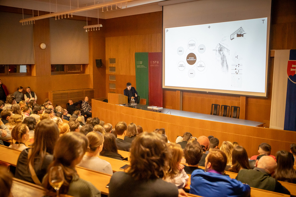 PERIS+TORAL arquitectes